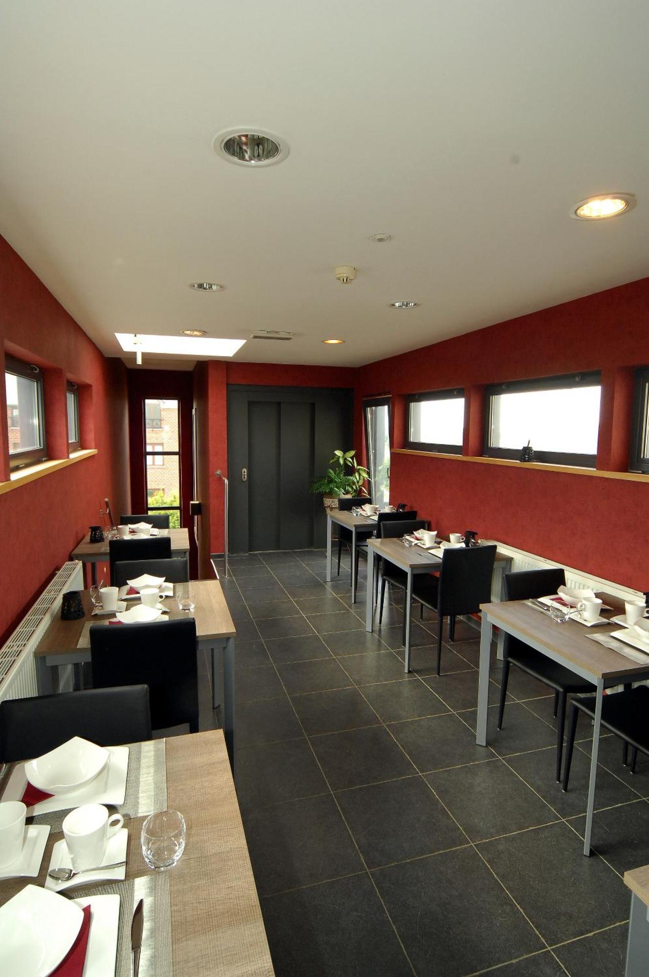 Hôtel Le Saint Loup Gembloux Extérieur photo